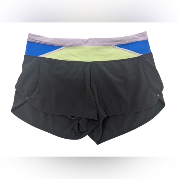 Lululemon Run: Speed Short *4-way Stretch in Black / Quilt Spring 14-23 - Picture 3 of 7